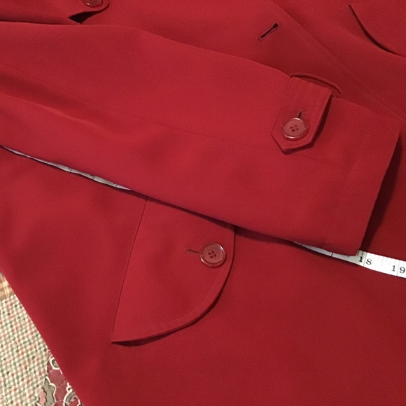 Red Oversized Coat - Picture 9 of 12